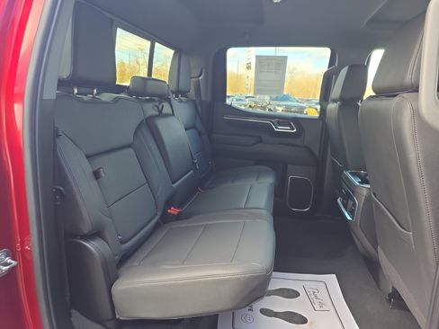 Used 2025 Chevrolet Silverado 1500 LTZ image 36