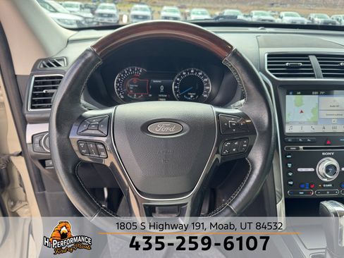 Used 2018 Ford Explorer Platinum image 19