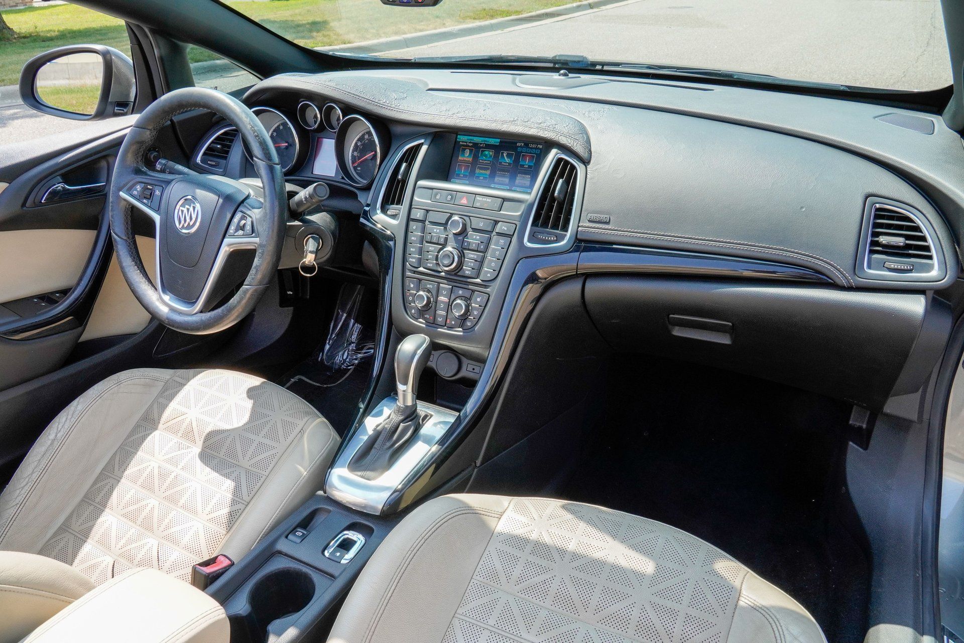 Used 2017 Buick Cascada Premium FWD image 22