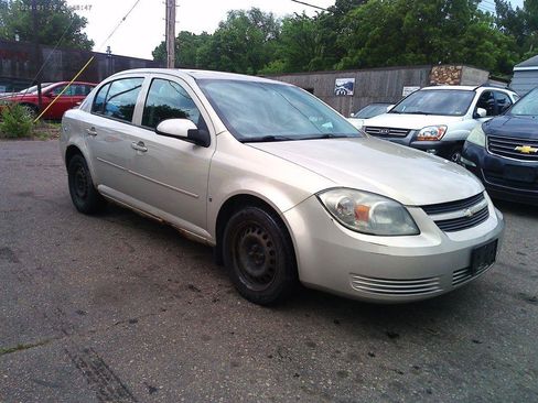 Used 2009 Chevrolet Cobalt LT FWD image 1