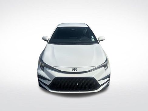 Used 2023 Toyota Corolla SE FWD image 2