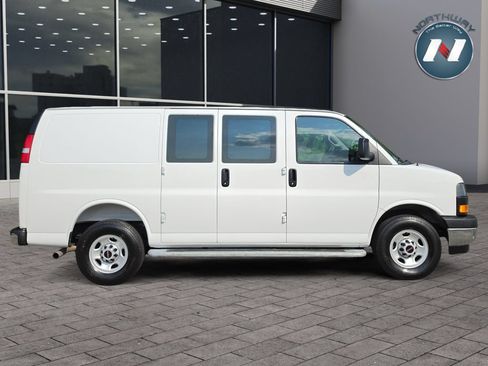 Used 2025 GMC Savana 2500 w/ Driver Convenience Package RWD image 6