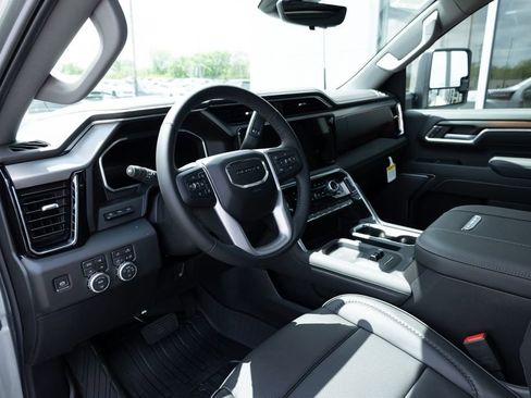 New 2026 GMC Sierra 2500 Denali w/ Technology Package AWD/4WD image 23