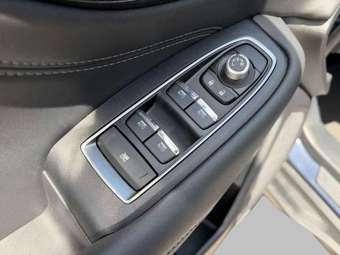 Used 2023 Subaru Outback Limited AWD/4WD image 15