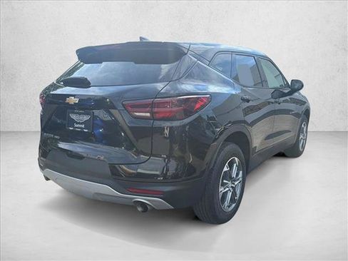 Used 2023 Chevrolet Blazer LT AWD/4WD image 5