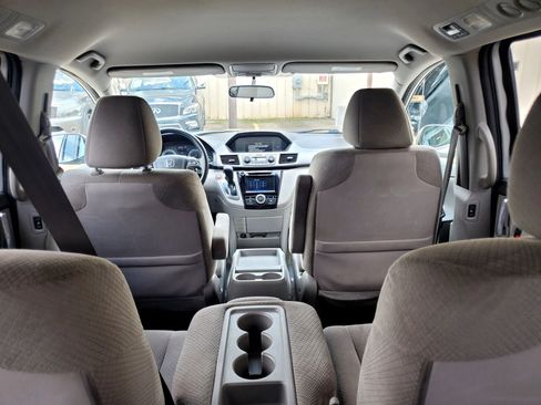 Used 2014 Honda Odyssey EX image 24