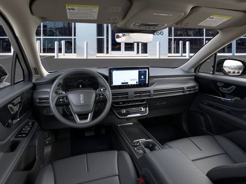 New 2026 Lincoln Corsair Grand Touring AWD/4WD image 9