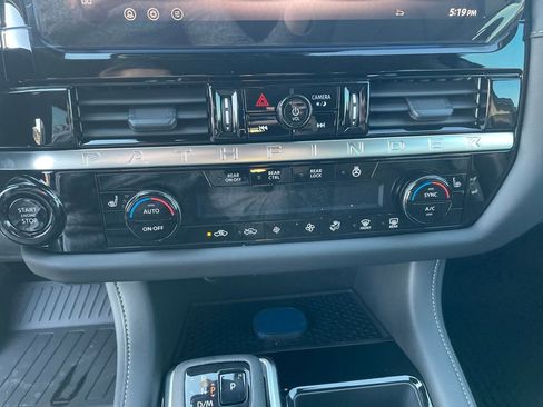 New 2026 Nissan Pathfinder SL w/ SL Premium Package AWD/4WD image 20