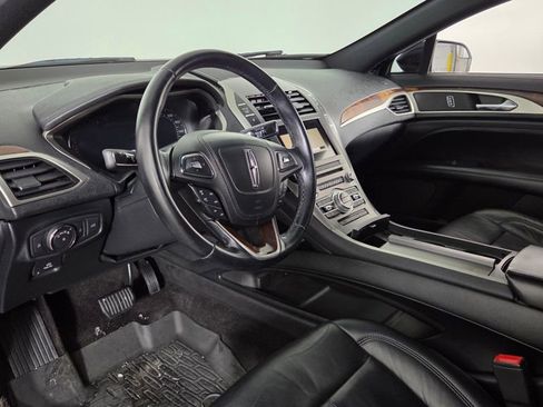 Used 2017 Lincoln MKZ Select image 13
