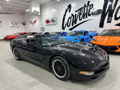 Used 1999 Chevrolet Corvette Convertible w/ Performance Handling Pkg image 21
