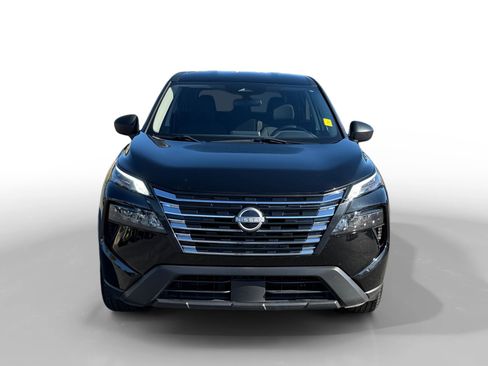 Used 2024 Nissan Rogue S image 8