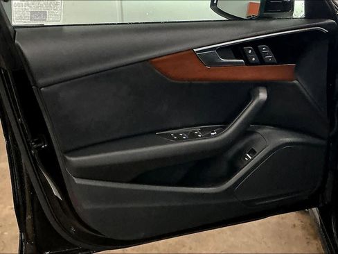 Used 2023 Audi A4 2.0T Premium w/ Convenience Package image 25