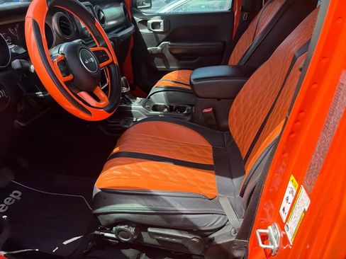 Used 2018 Jeep Wrangler Unlimited Sport AWD/4WD image 9