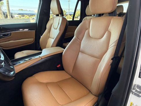 Used 2016 Volvo XC90 T6 Momentum w/ Momentum Plus Package AWD/4WD image 46