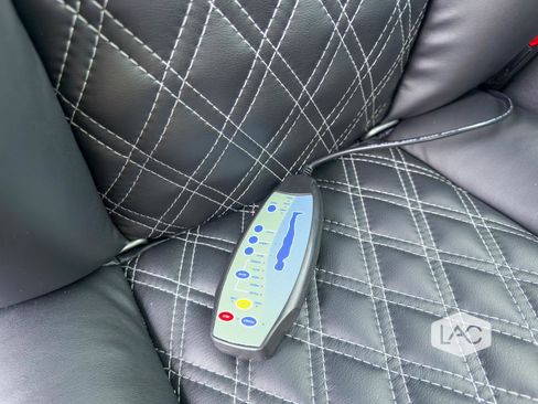 Used 2025 Mercedes-Benz Sprinter 2500 image 5