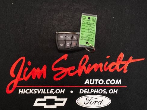 Used 2023 GMC Yukon SLT w/ SLT Luxury Package image 45