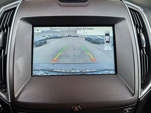 Used 2016 Ford Edge Titanium image 22