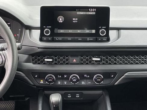 Used 2025 Honda Accord SE image 15
