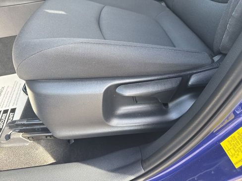 Certified 2022 Toyota Corolla Cross LE FWD image 37