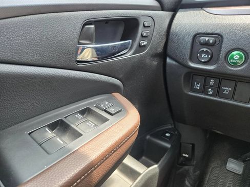 Used 2025 Honda Ridgeline RTL image 13