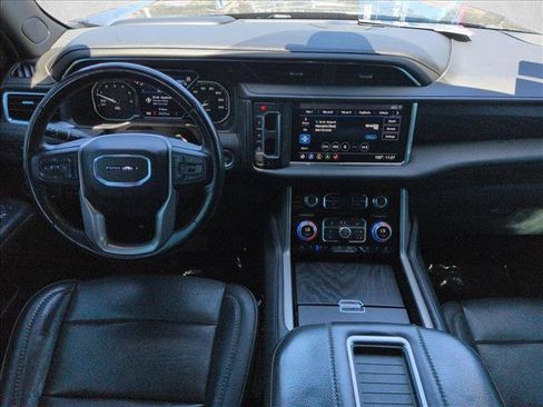 Used 2021 GMC Yukon Denali w/ Denali Premium Package AWD/4WD image 25