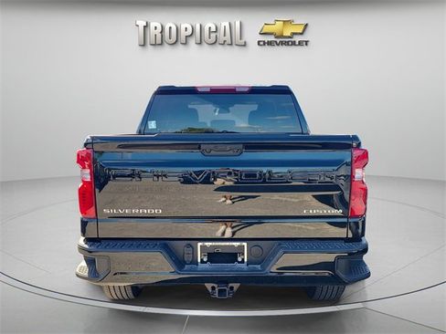 New 2026 Chevrolet Silverado 1500 Custom image 3