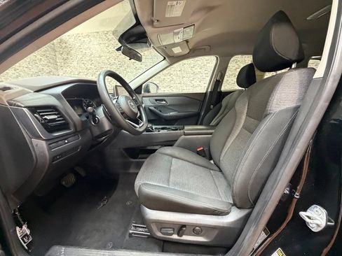 Used 2021 Nissan Rogue SV AWD/4WD image 17