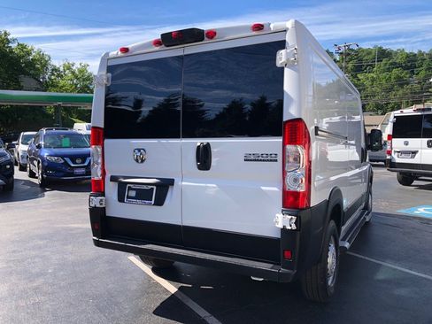Used 2025 RAM ProMaster 2500 w/ U-Haul Equipment Group FWD image 5