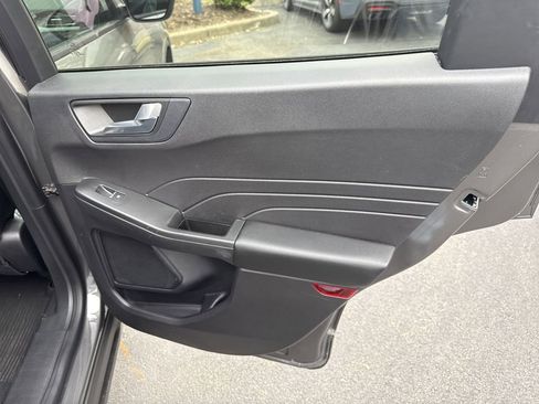 Used 2022 Ford Escape SEL image 28