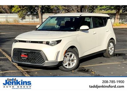 Used 2024 Kia Soul LX w/ Option Group 015