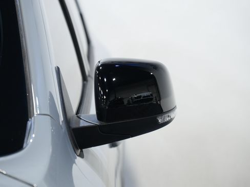 Used 2023 Dodge Durango SRT AWD/4WD image 11
