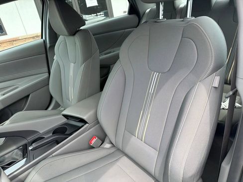 Used 2026 Hyundai Elantra Sport FWD image 3
