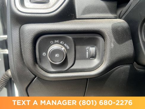 Used 2023 RAM 5500 Tradesman w/ Chrome Appearance Group AWD/4WD image 17