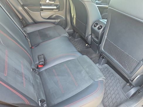 Used 2023 Mercedes-Benz GLA 250 4MATIC image 11
