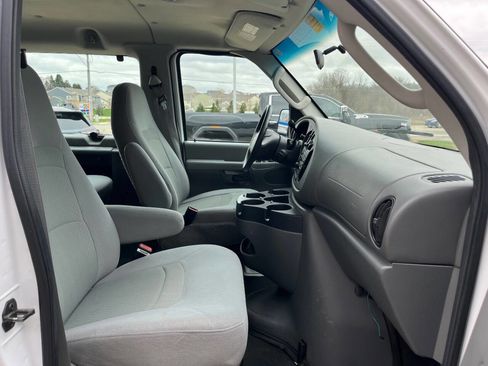 Used 2007 Ford E-350 and Econoline 350 XLT image 33