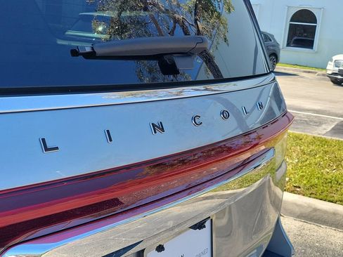 Certified 2022 Lincoln Navigator L Black Label image 6