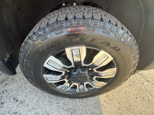 Used 2024 GMC Sierra 2500 Denali w/ Denali Reserve Package AWD/4WD image 37