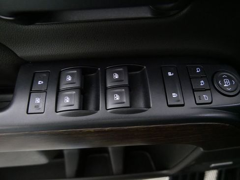 Used 2018 GMC Sierra 1500 Denali w/ Denali Ultimate Package image 15