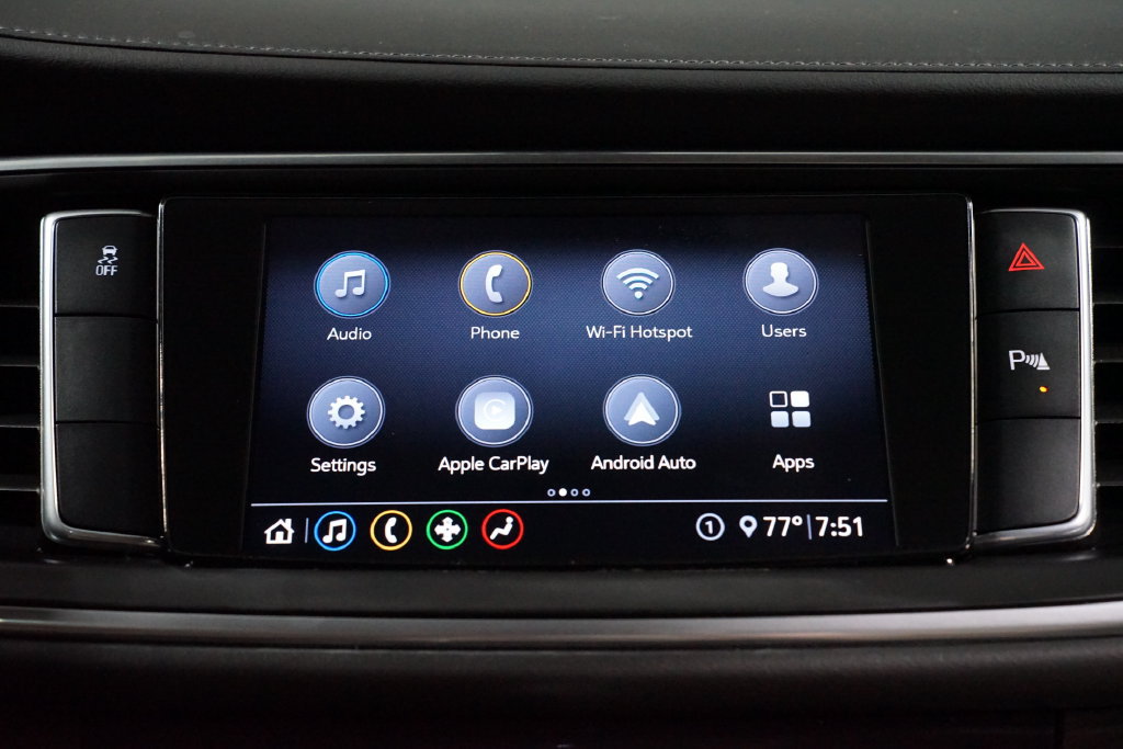 Used 2020 Buick Enclave Essence FWD image 19