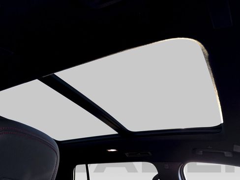 New 2026 Chevrolet Traverse RS image 12