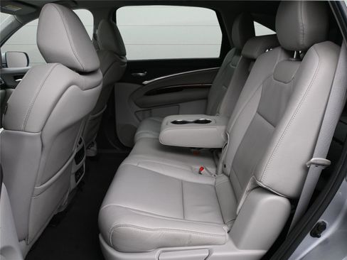 Used 2018 Acura MDX BASE image 13