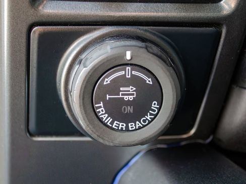 Used 2022 Ford F250 4x4 Crew Cab Super Duty image 25