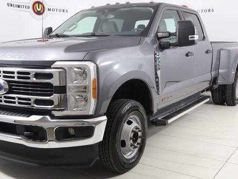 Used 2023 Ford F350 XLT image 49