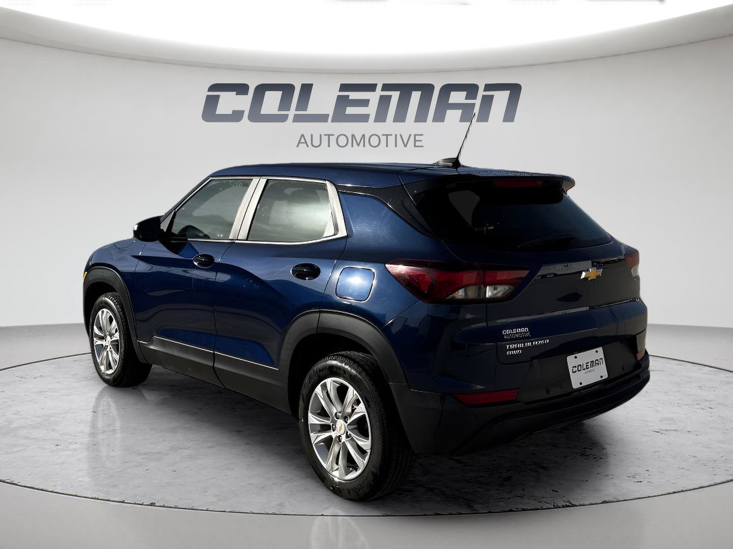 Used 2022 Chevrolet TrailBlazer LS AWD/4WD image 3
