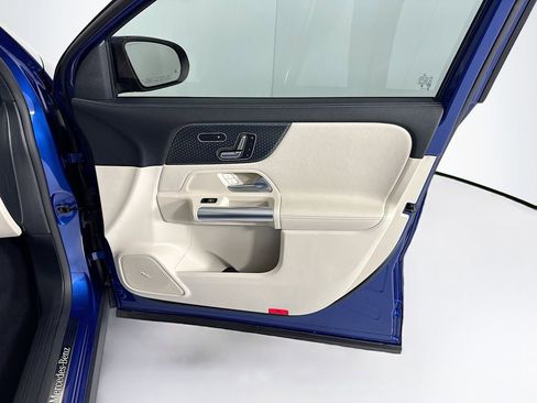 Certified 2024 Mercedes-Benz GLA 250 image 25