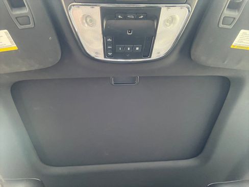 Used 2020 Jeep Grand Cherokee Limited image 35