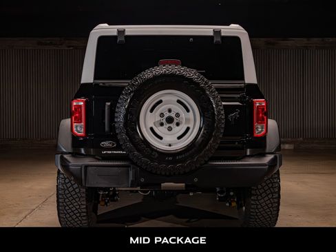 Used 2024 Ford Bronco Heritage Edition AWD/4WD image 7
