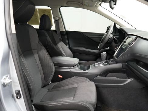 Used 2025 Subaru Outback AWD/4WD image 23