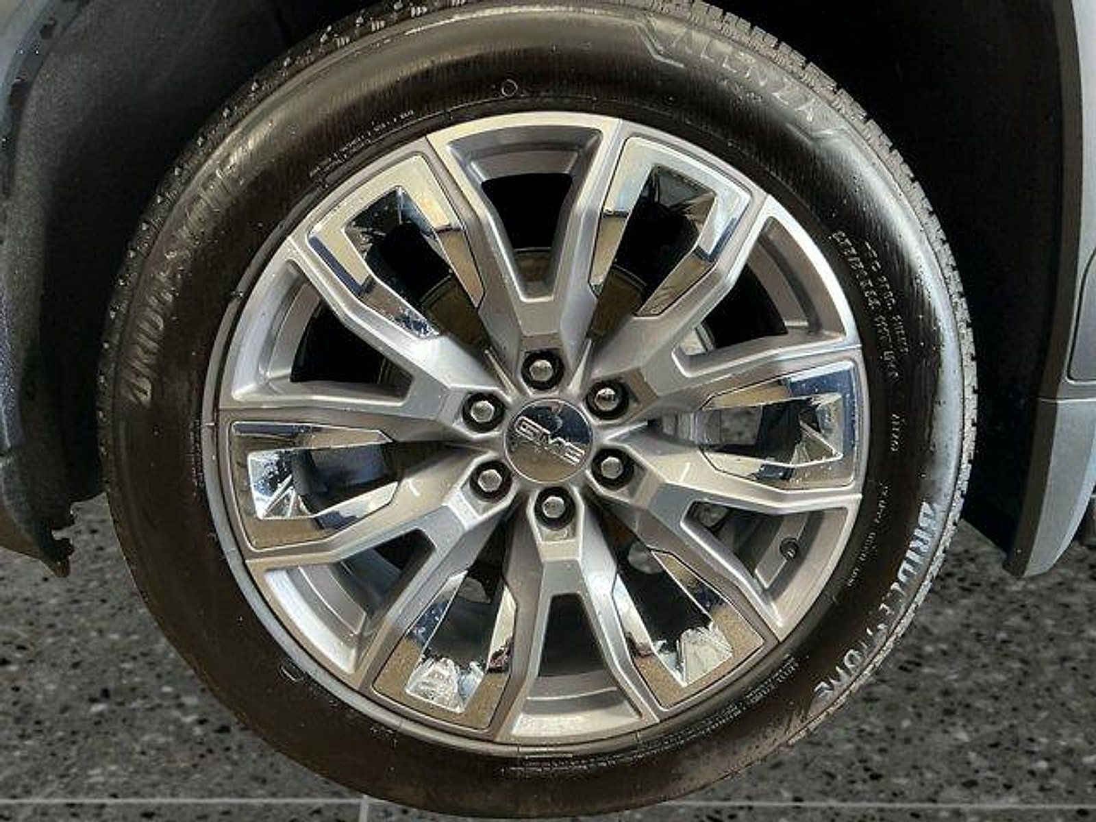 Used 2024 GMC Sierra 1500 Denali w/ Denali Reserve Package AWD/4WD image 14
