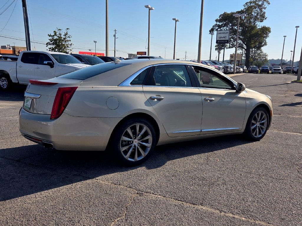 Used 2013 Cadillac XTS Luxury FWD image 11
